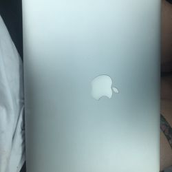 MacBook Pro 2015 (450$