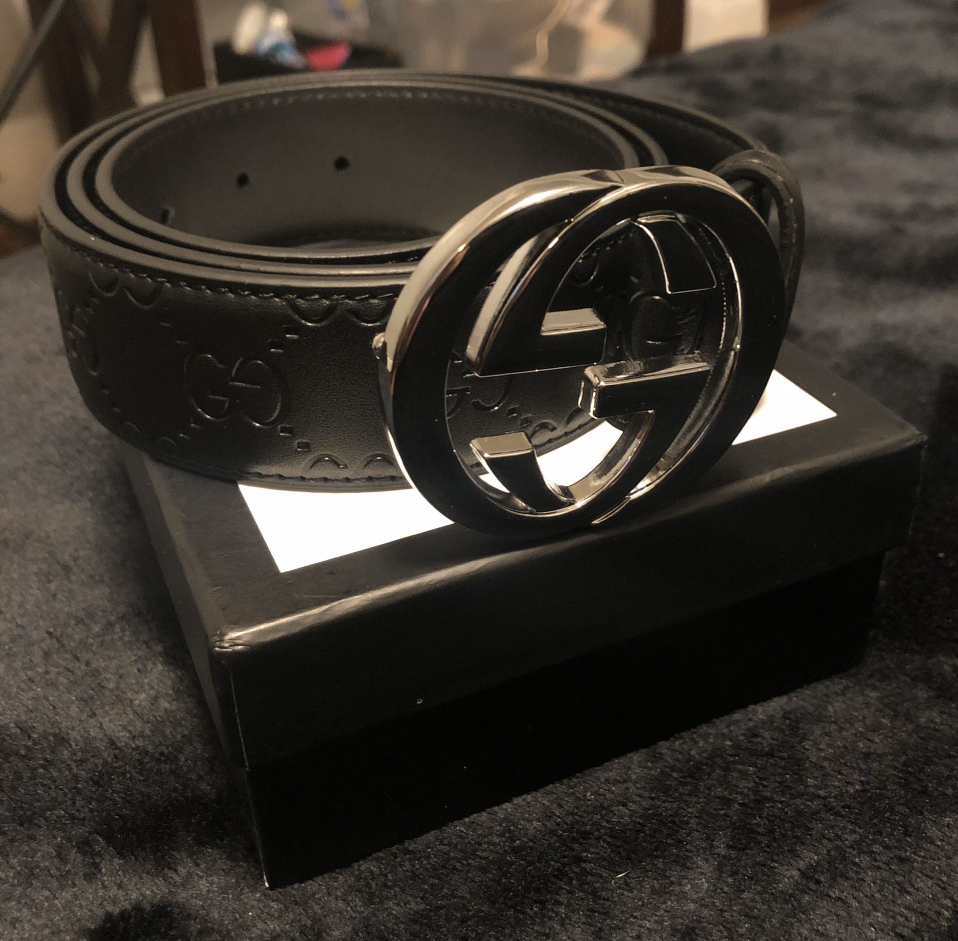 New in box Gucci “Guccisma” black leather men’s designer belt silver buckle size 30-34