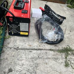 Máquina Para Soldar Varilla Y Halambre  120v  140amp