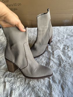 Woman’s Boot