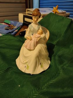 Porcelain Mother and Baby Figurine