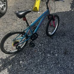 Girls bike