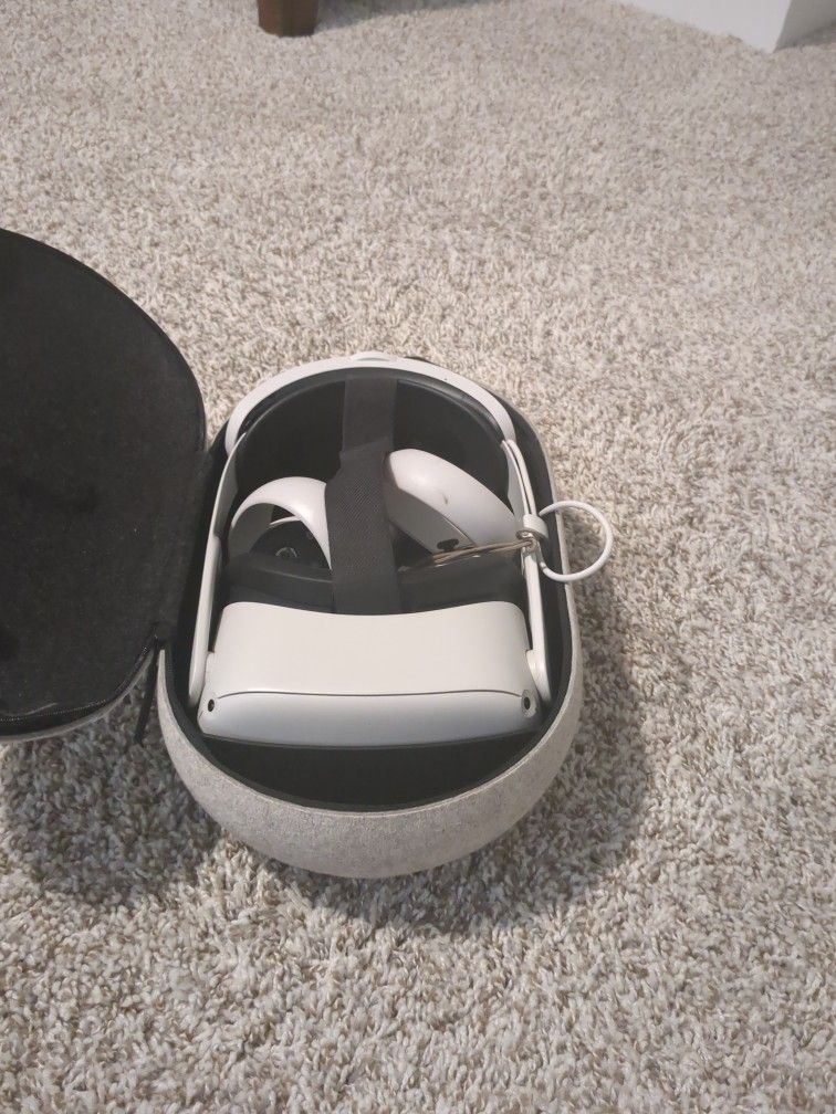Meta Quest 2 with an Elite Strap, Oculus Case And 256GB