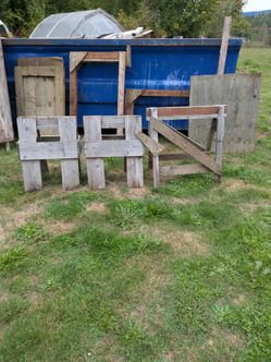 Saw Horses & misc wood