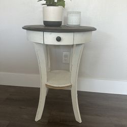 Cute small round side table VISALIA