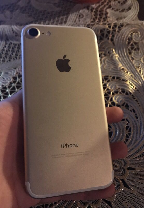iPhone 7 250$ just need to connect to iTunes