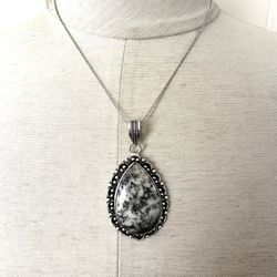 Dendric Agate Pendant Necklace 