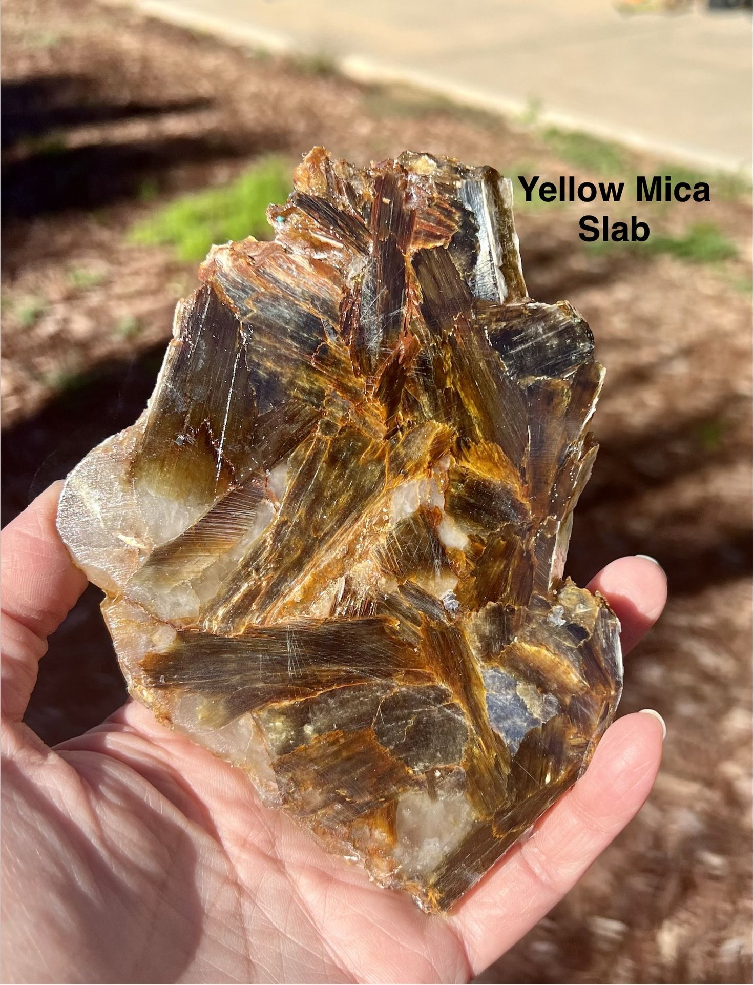 Yellow Mica Genuine Slab 159.9g BEAUTIFUL PIECE