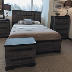 Queen Size Bedroom Set 