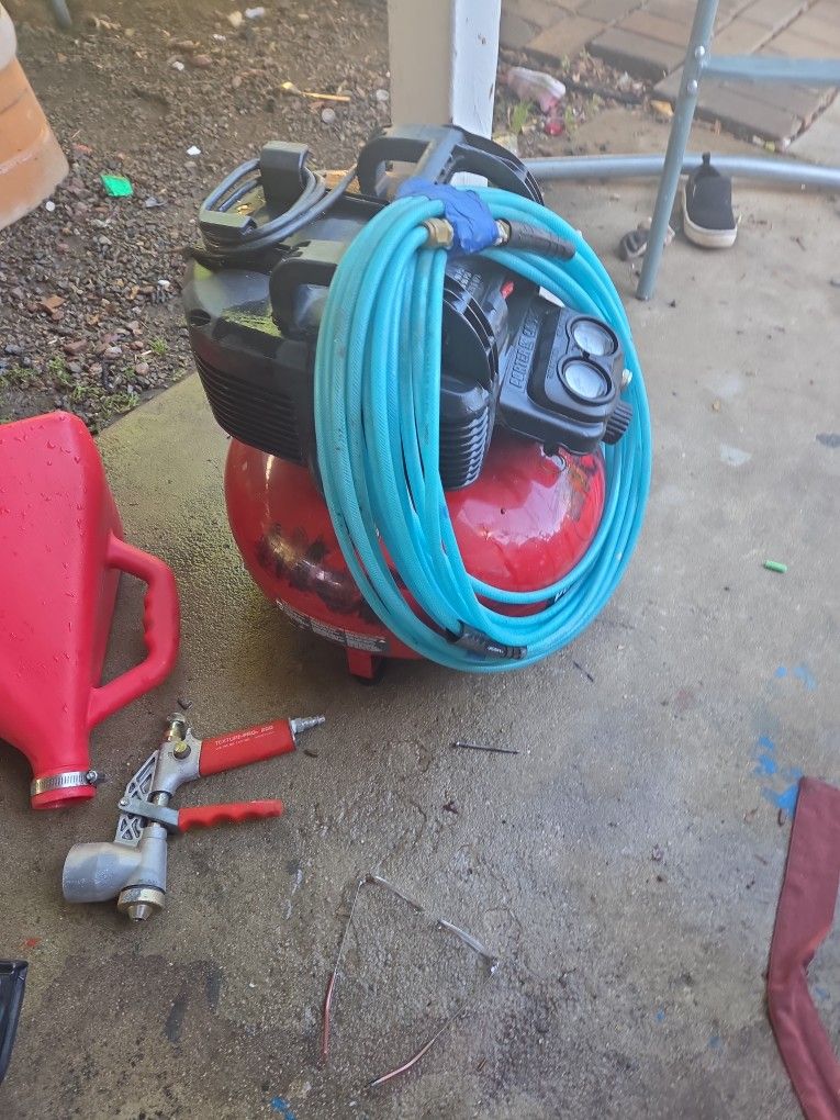 Air Compressor 6 Gallons