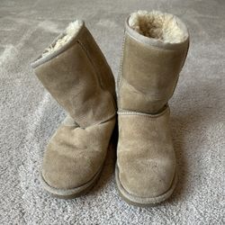 Ladies Uggs