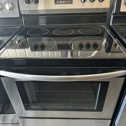 Frigidaire Electric Stove