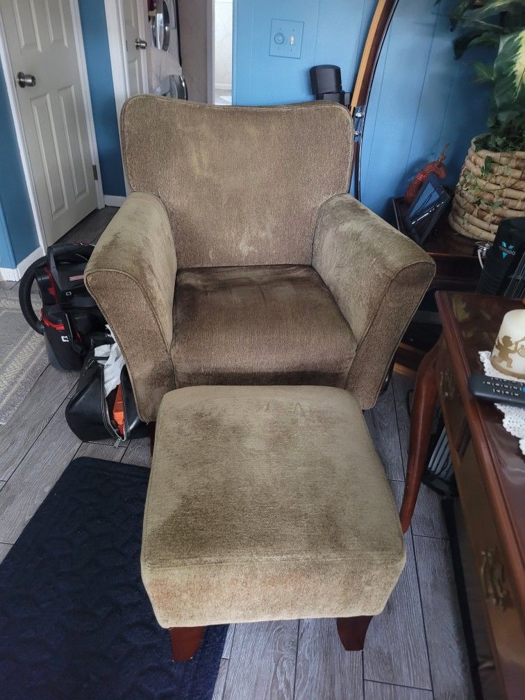 Chair with ottoman 