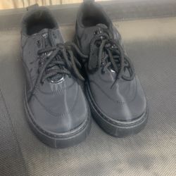 Black Shoes