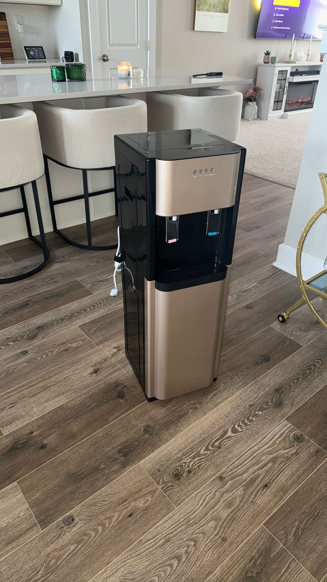 Brand New 5 Gallon Water Machine