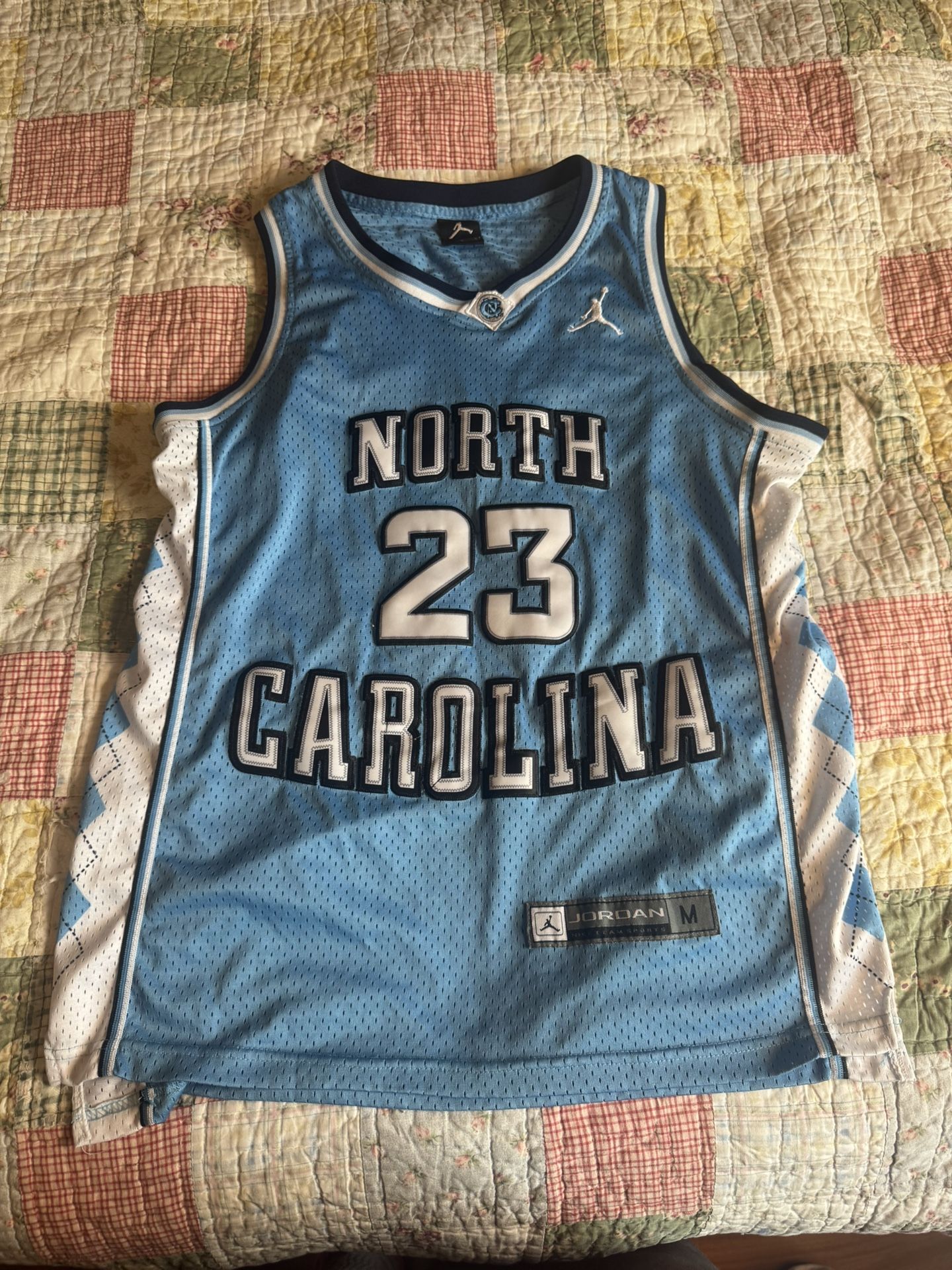 Micheal Jordan North Carolina Tar Heels Jersey Medium