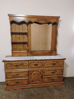 Dresser