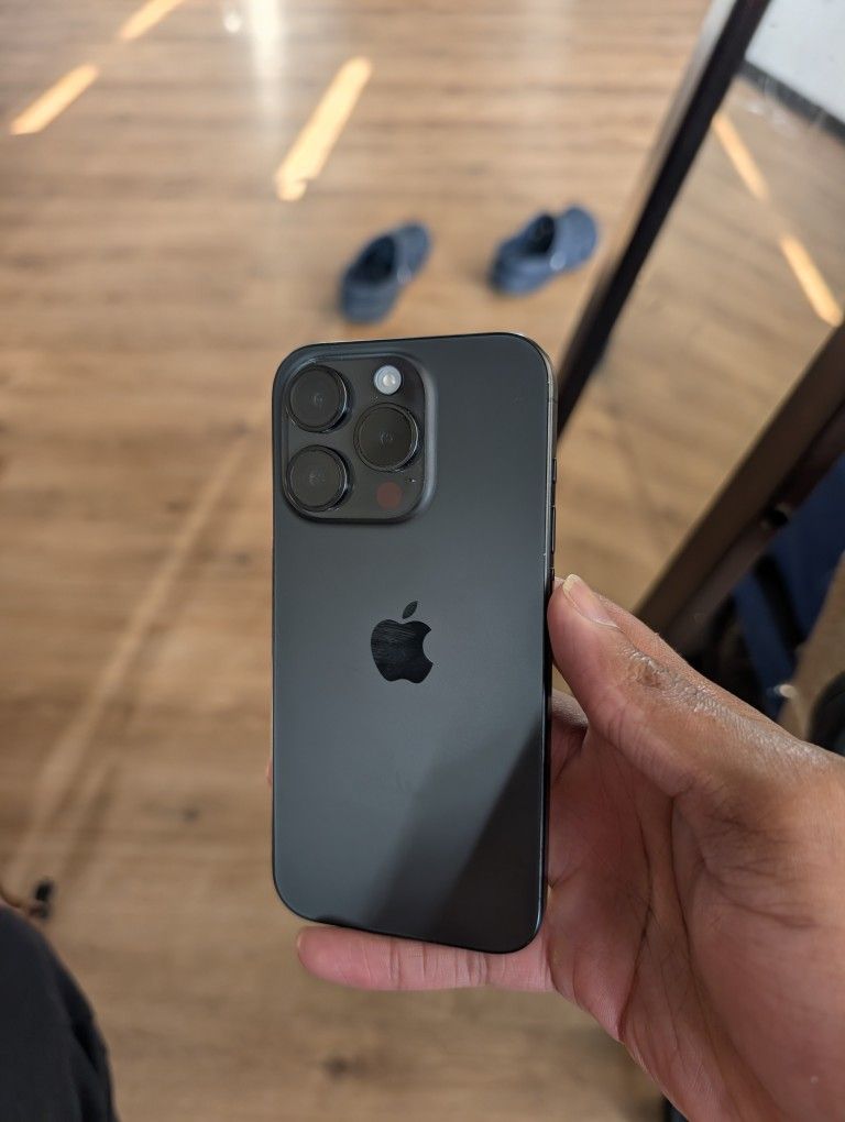 IPHONE 15 PRO