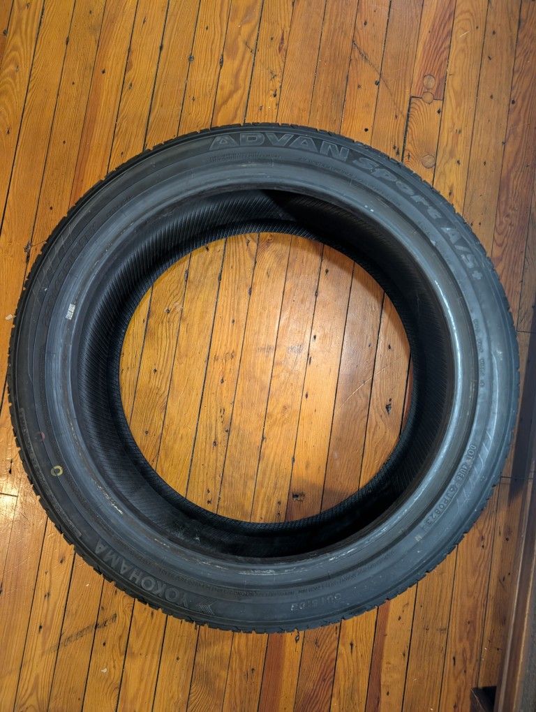 Yokohama Advan Sport A/S+ 225/45R19 96Y XL