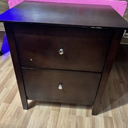 Small 2 Drawer Night Stand- $20- READ Description 