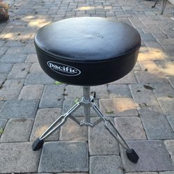 Drum Throne