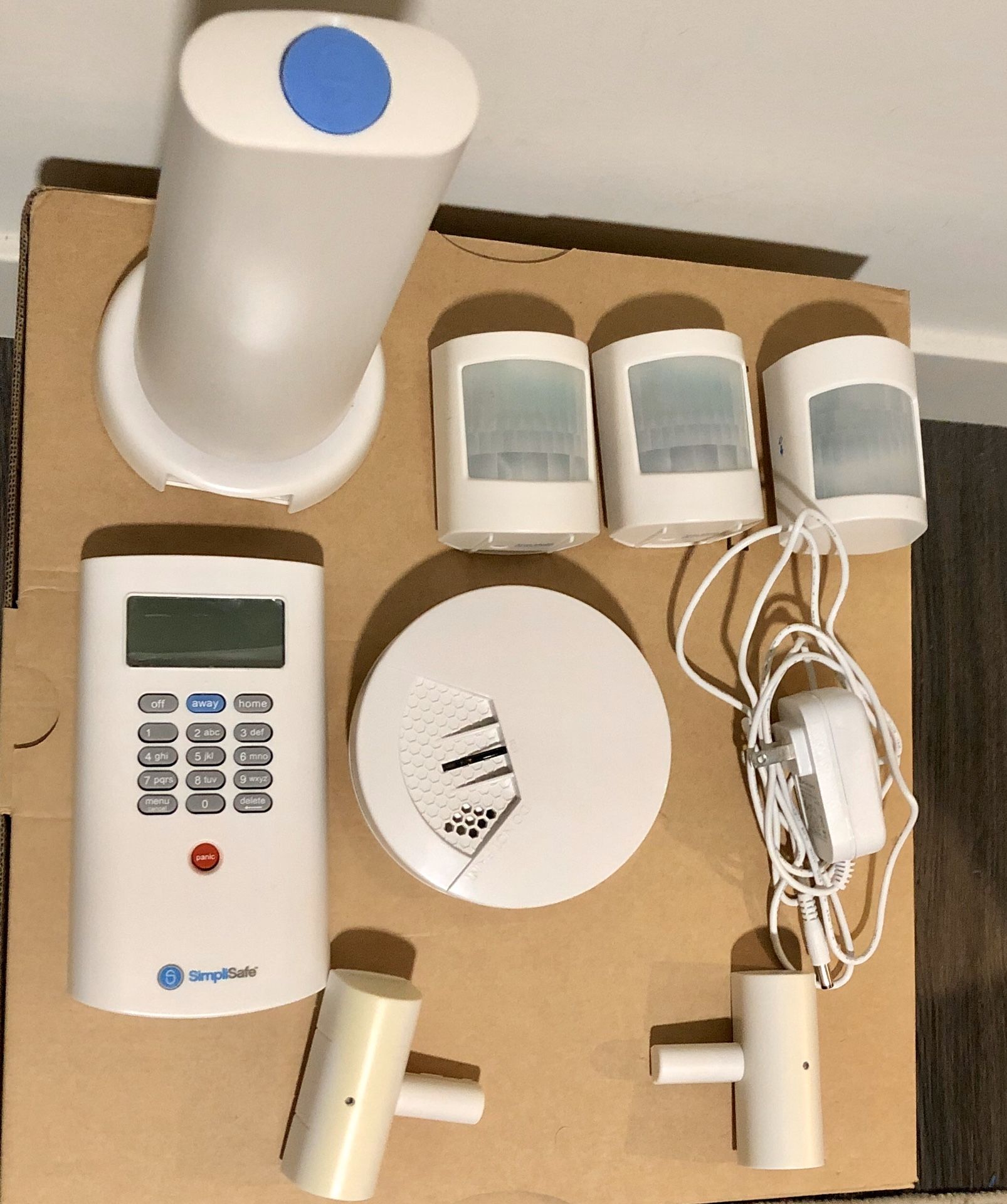 Simplisafe Gen 2 Verizon sim, 3 motion detectors