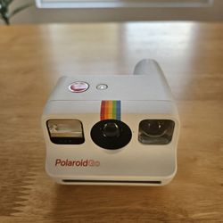 Polaroid Go Instant Camera