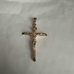 Has 5% of the value of solid gold. To be called gold-filled by U.S. law, the plating needs to be very very thick (at least 5% of jewelry total weight)