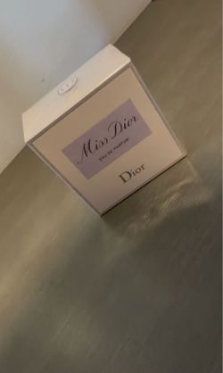 Miss Dior perfume