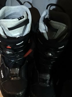 Vans Snowboard Boots with BOA Closure