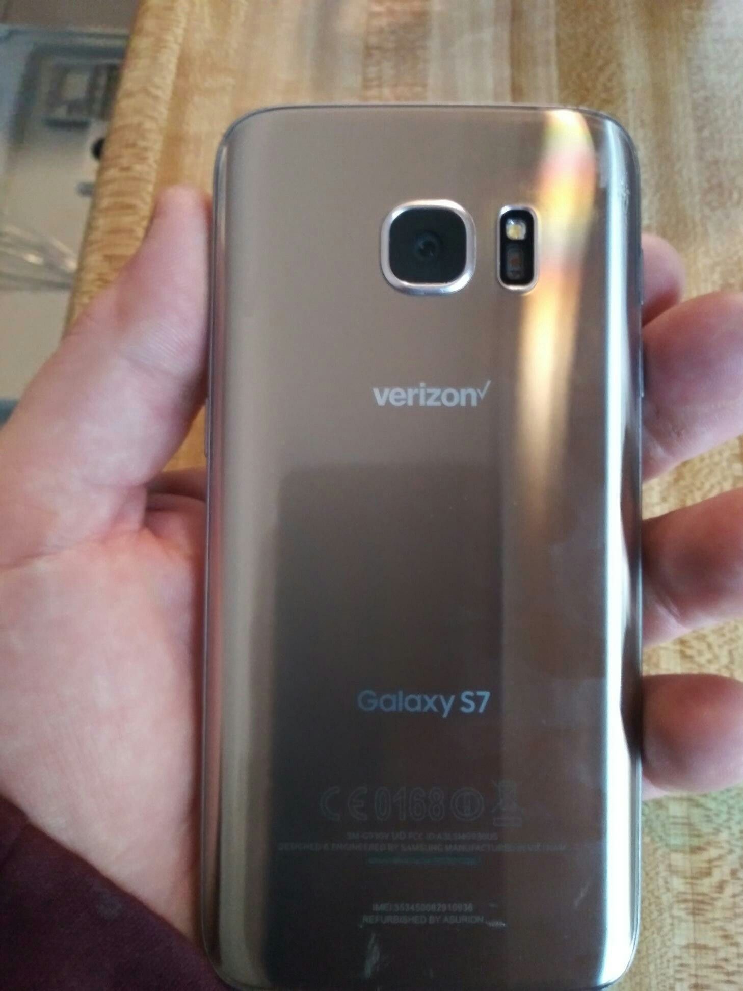 Samsung Galaxy S7 (Gold Platinum)