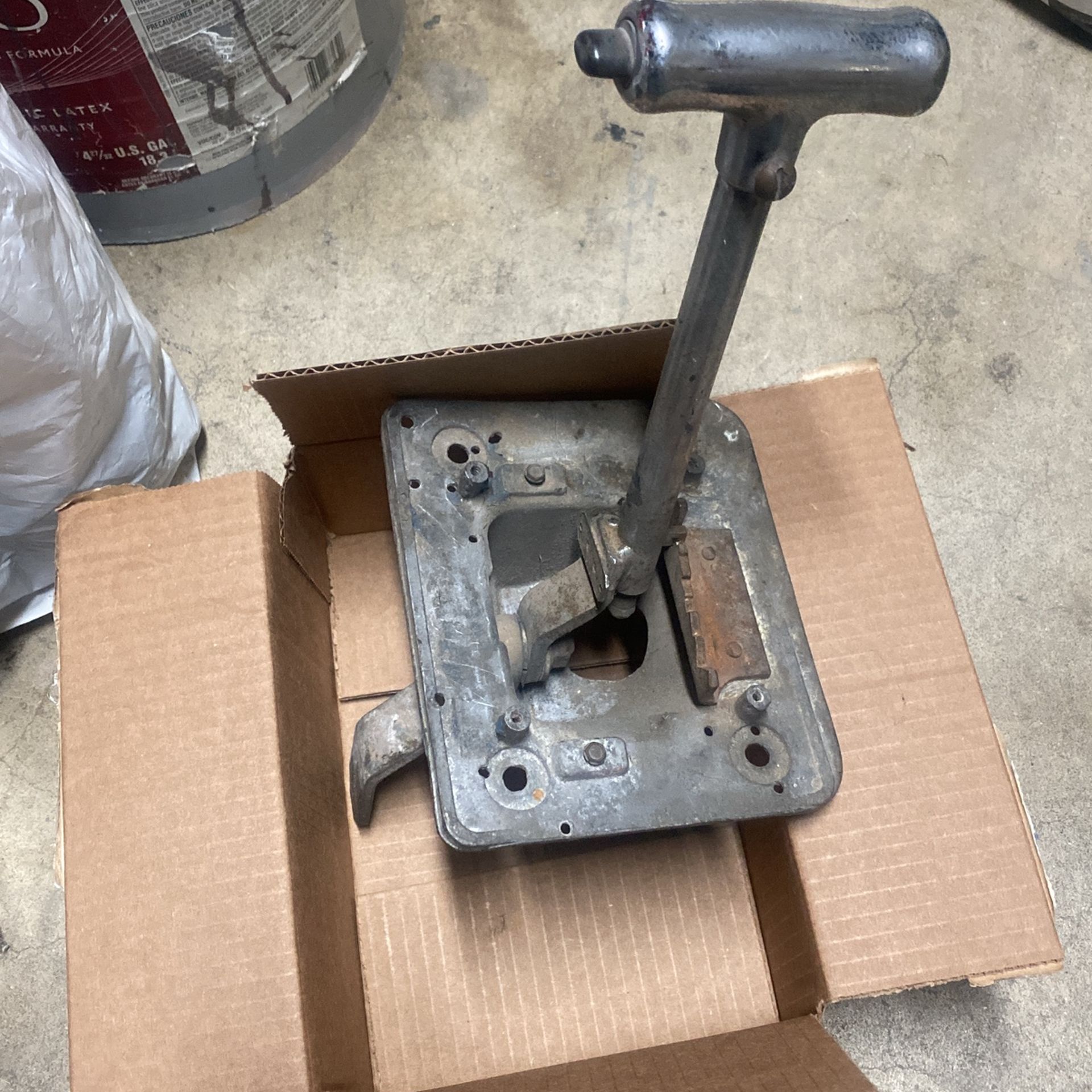 64 1/2-66 Mustang Automatic Gear Selector