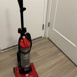 Dirt Devil Endura Lite Compact Bagless Upright Vacuum Cleaner
