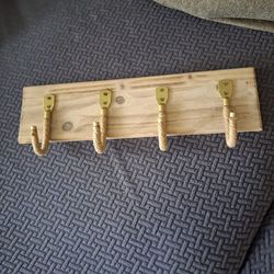 7x19 hanging coat rack