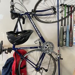 Cannondale R400 Road Bike