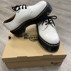 Dr. Martens  1461 Retro shoe Platform Matte white Leather Size W-9, M-8 NEW