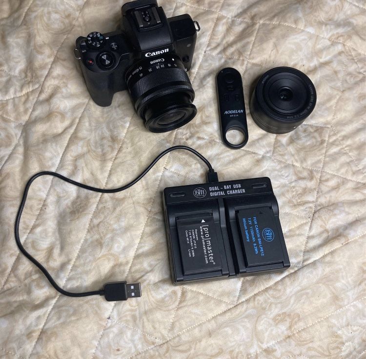 Canon M50 w/ 2 Lens