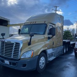 Freightliner Cascadia Semi Truck 2018 