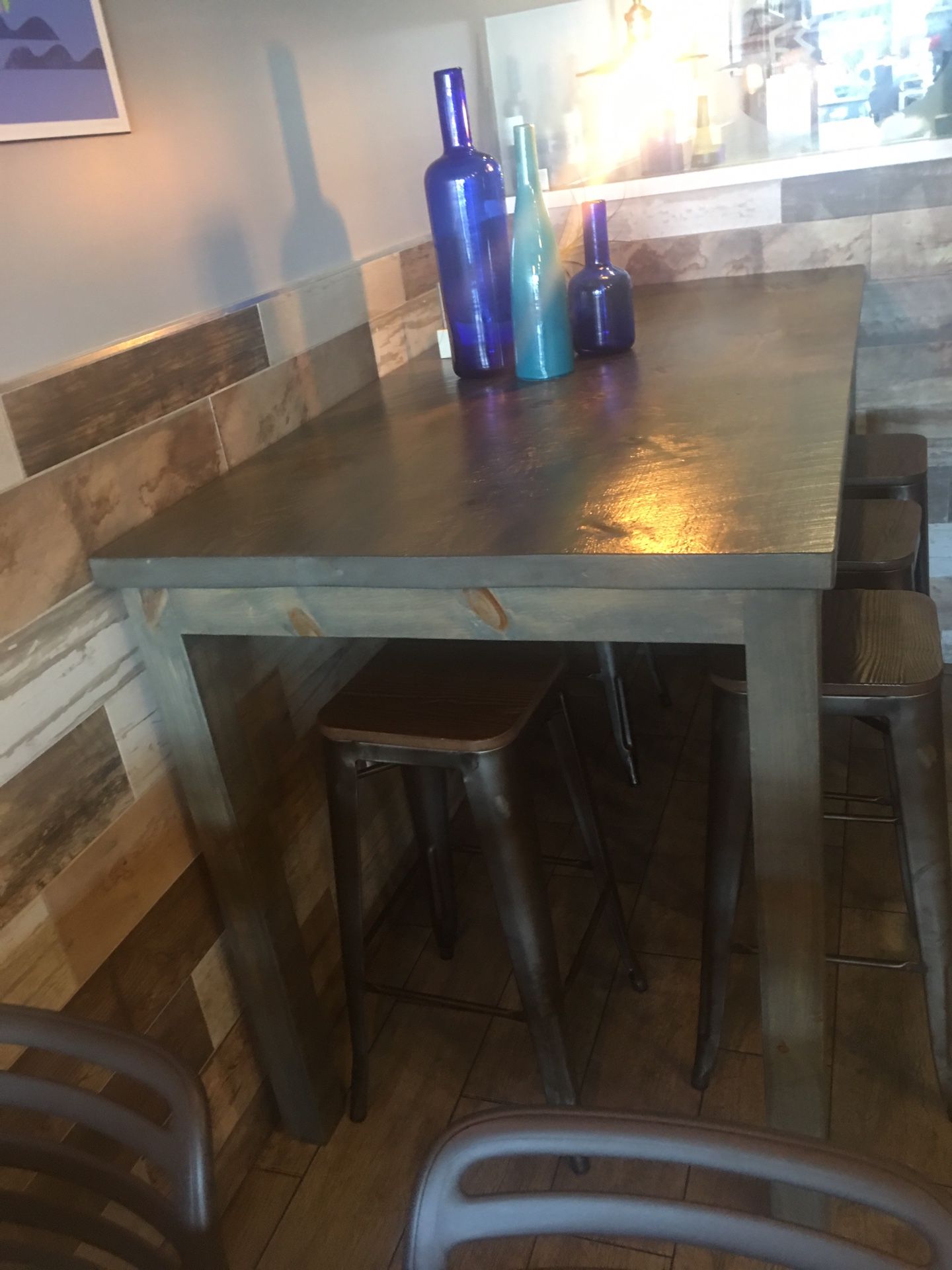 Beautiful wooden high table Reclaimed wood NEW condition perfect for RESTAURANTS Size 72“ L by 36“ W by 42”h