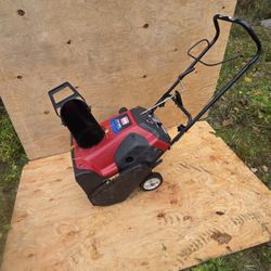 Toro CCR 3650 6.5 HP Electric Start Snow Blower – 20" Width – Runs Great