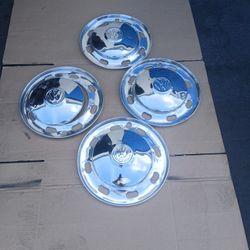 Vw Hubcaps And Beauty rings 