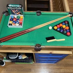 Mini Pool Table 