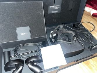 Oculus Rift VR Headset Complete Set – $120 OBO