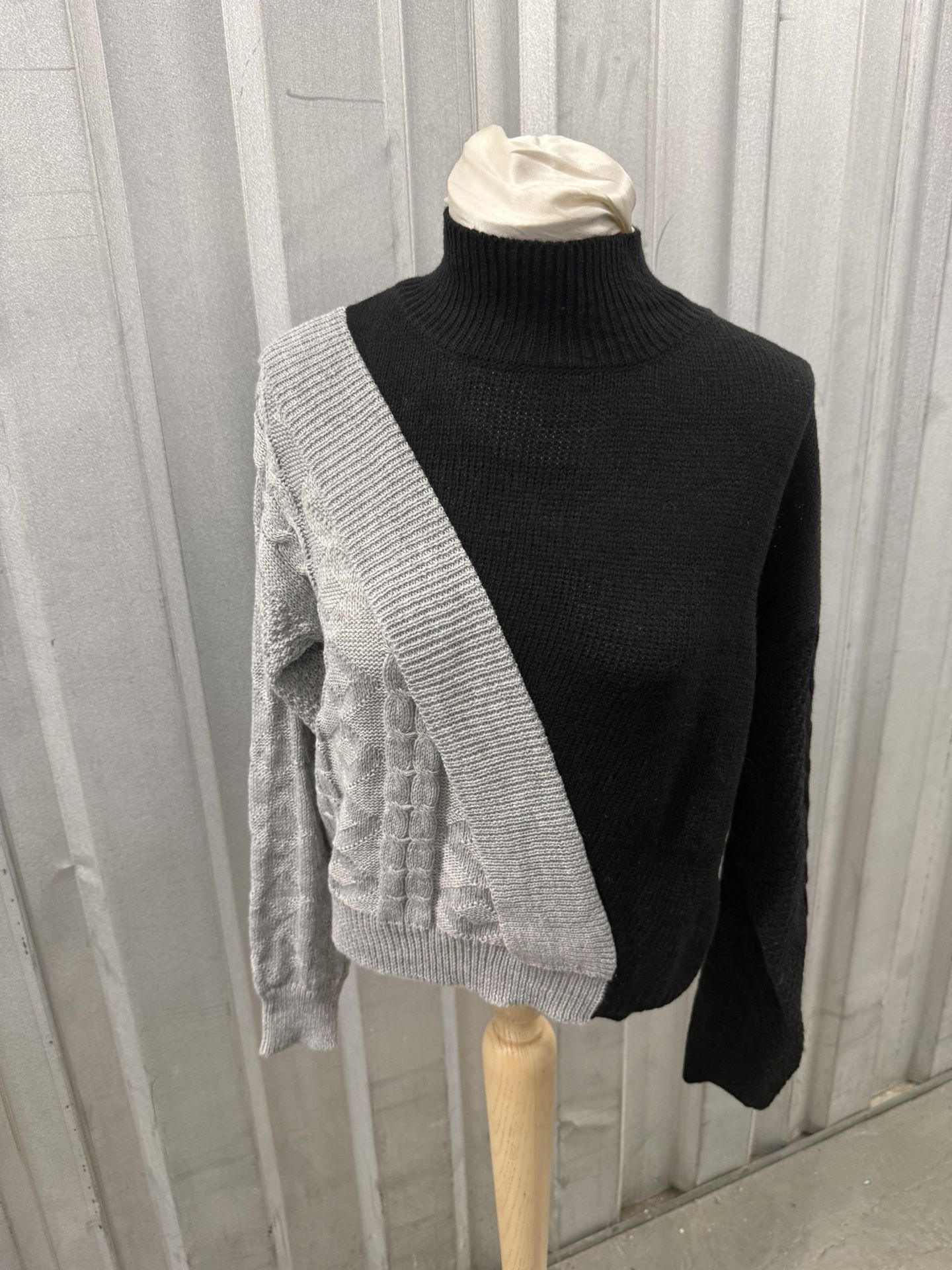Black and Gray Women's Sweater