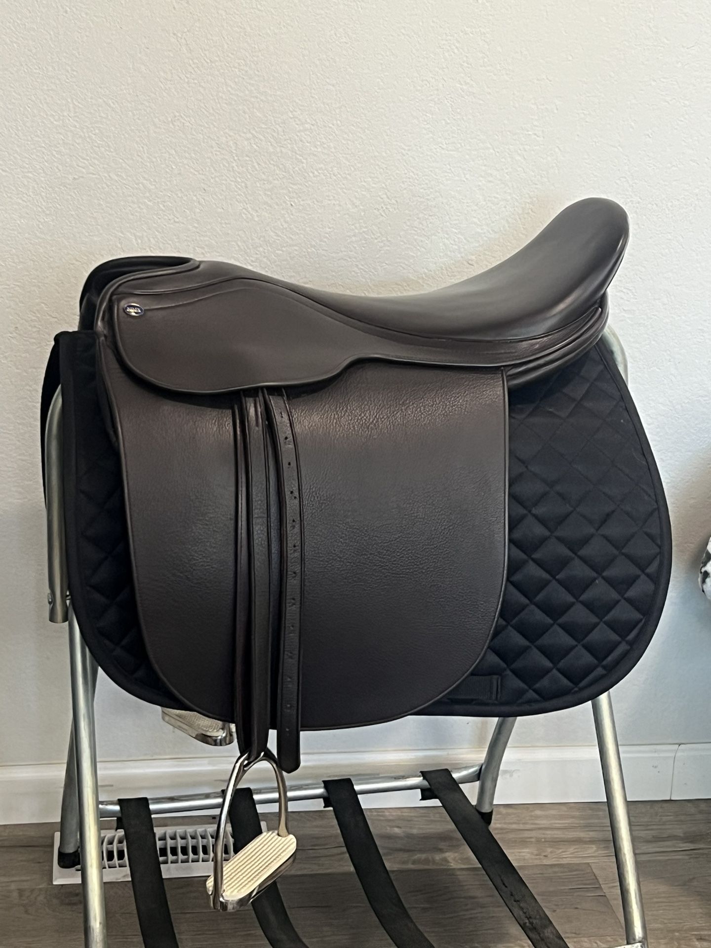 Shively MMX saddle 22”