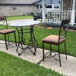 Table And Chairs 