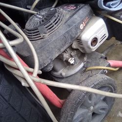 Husky Pressure Washers 2600psi 2.3 Gpm