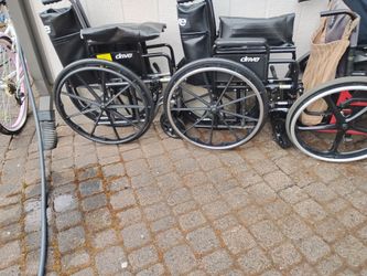 Drive Medical Folding Wheelchair