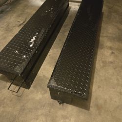 Tool box for truck bed pair