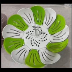 Fruits baskets for sale like new 